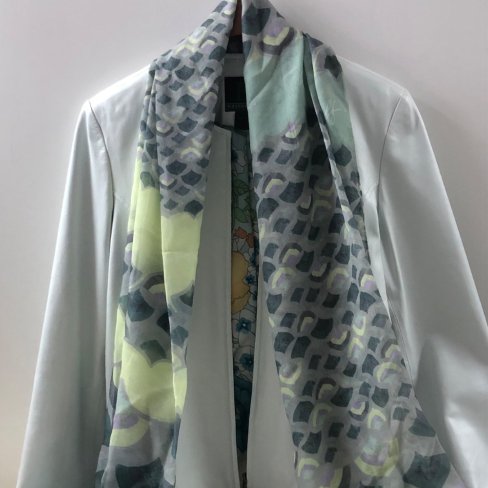 Jacket - Picture 4 of 4